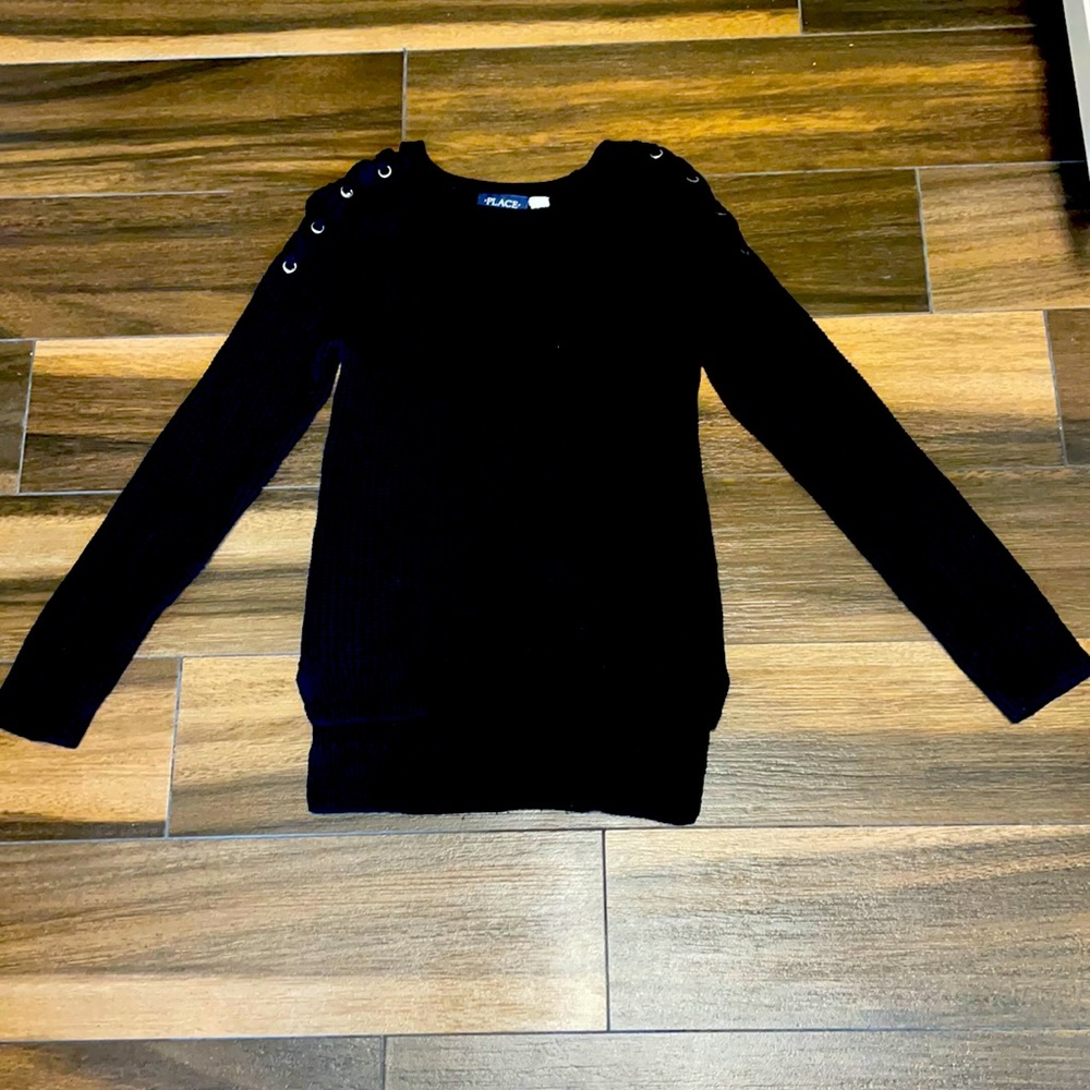 Kids sweater, Brand Children’s Place, Size M (7-8), Color black and silver.